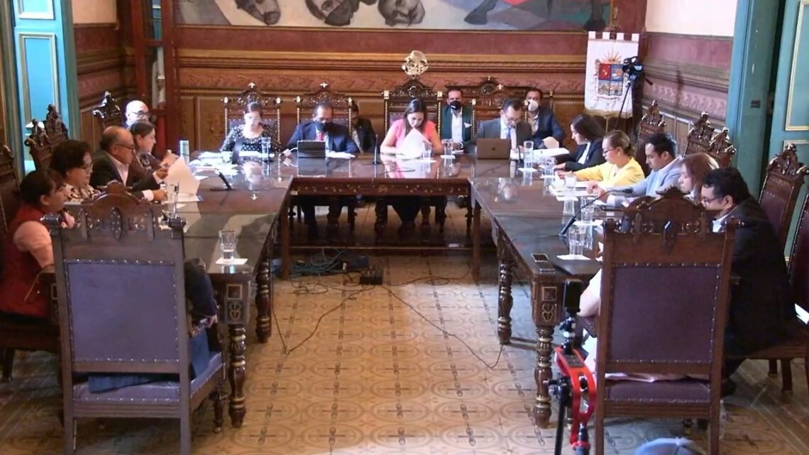 Por irregularidades, pide cabildo revocar convocatoria de becas municipales