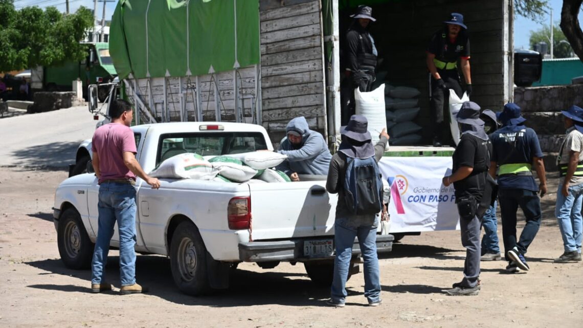 En Irapuato, entregaron más de 15 mil bultos de fertilizantes a campesinos