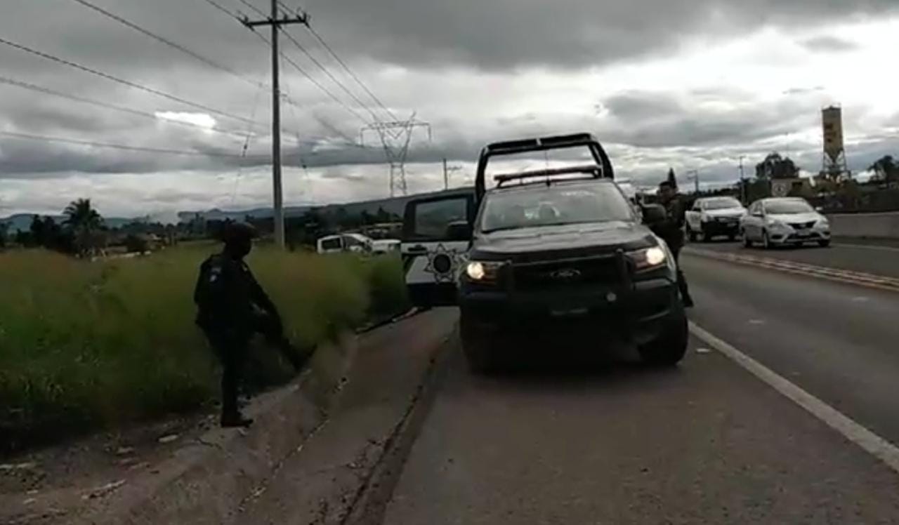 Sigue violencia en Guanajuato: encuentran mujer asesinada en libramiento carretero
