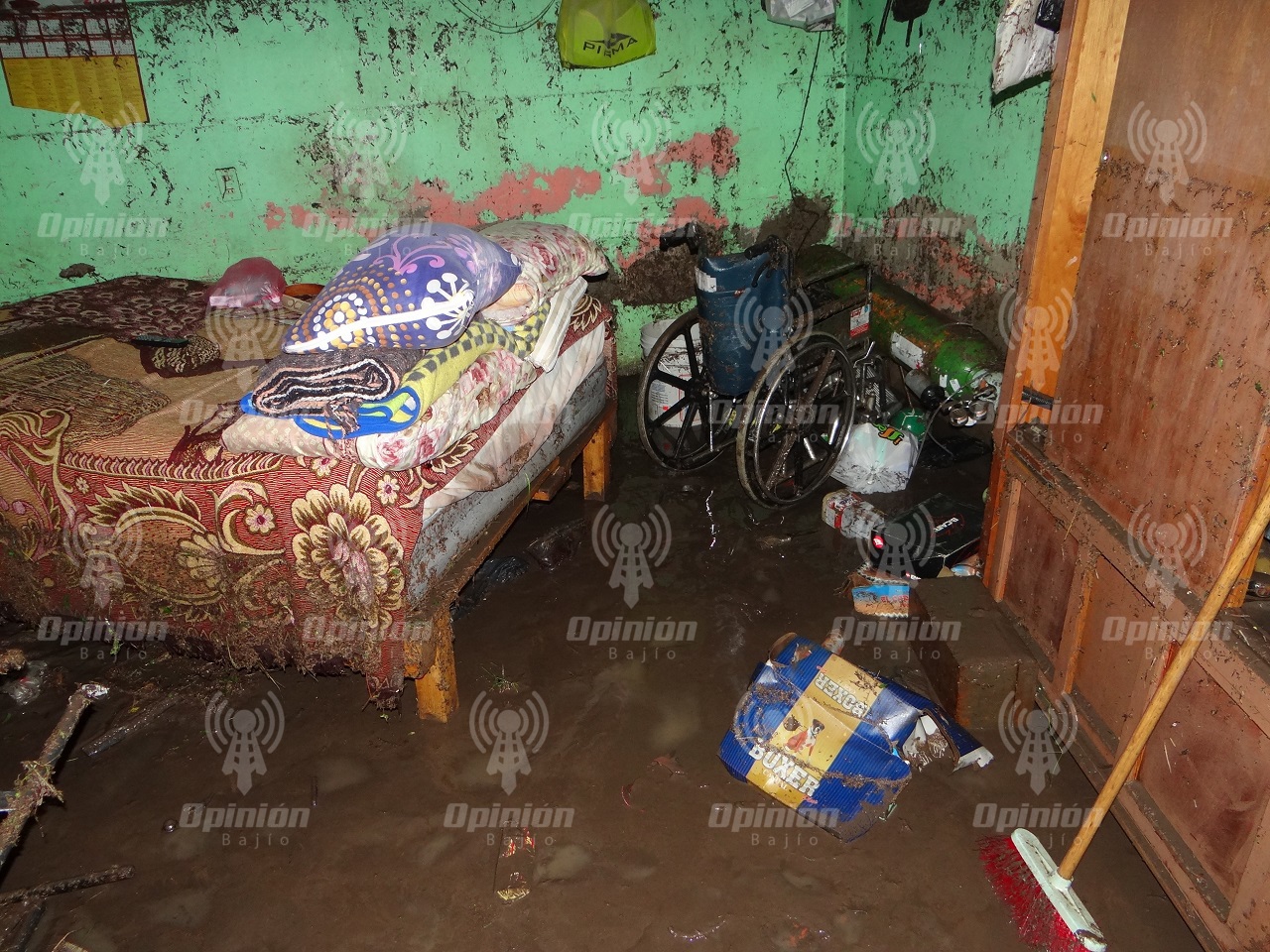 Se desborda arroyo Zarco en Aldama; afecta al menos 20 viviendas